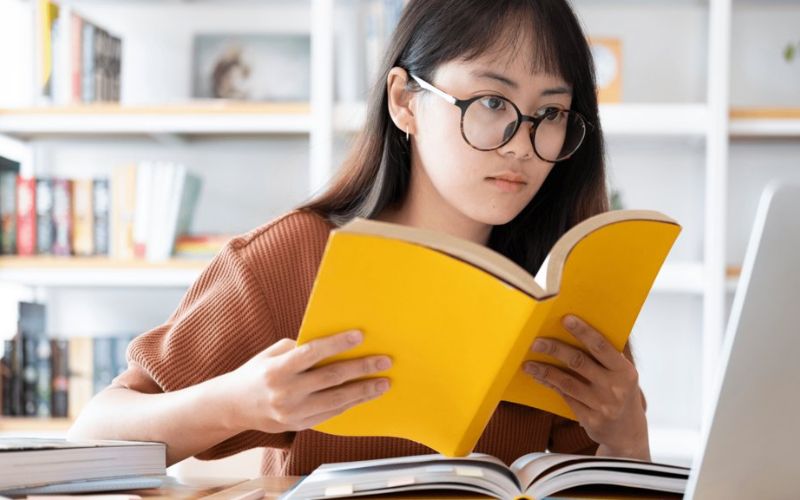 Xây dựng vốn từ vựng cơ bản