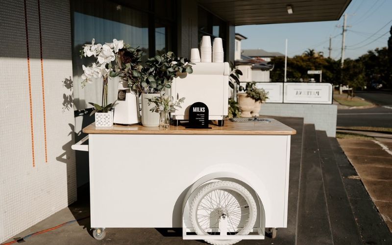 Xe đẩy cafe take away di động