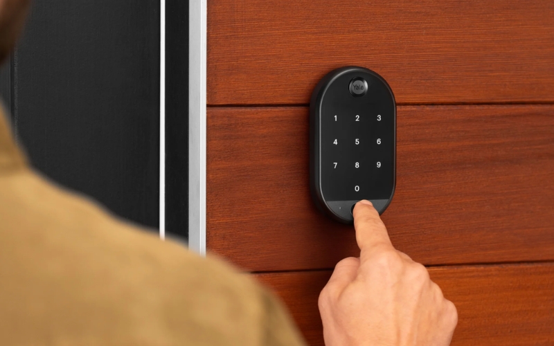 Có nên mua khóa thông minh Yale không?