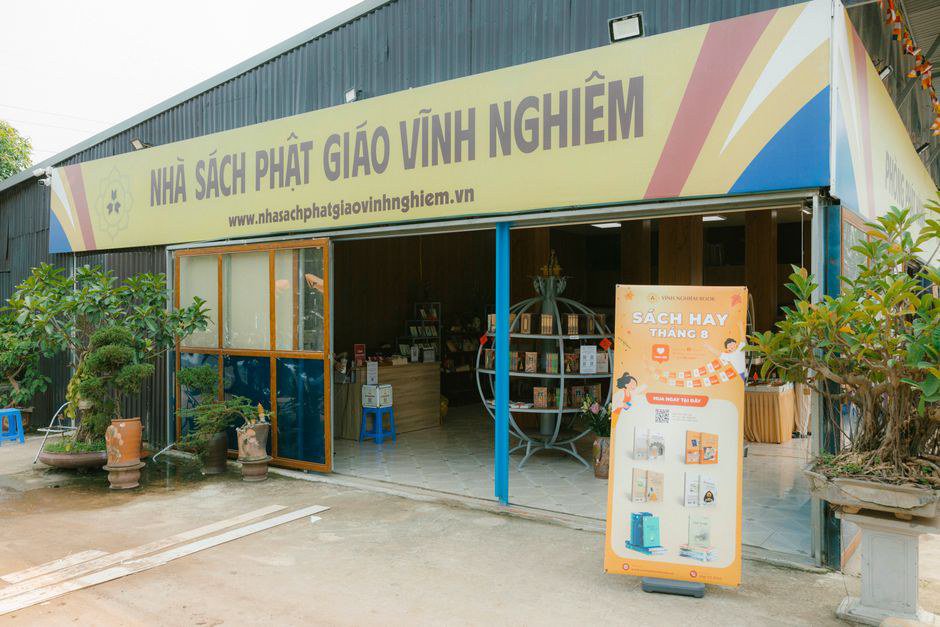 Sổ sách, hồ sơ vẫn là gánh nặng của giáo viên trung cấp Sổ sách, hồ sơ vẫn là gánh nặng của giáo viên trung cấp